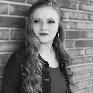 Meet your Posher, Kyra